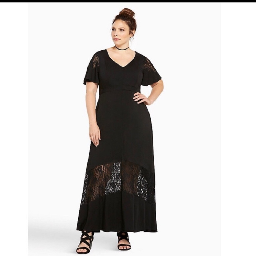 EUC BLACK LACE INSERT TORRID DRESS
